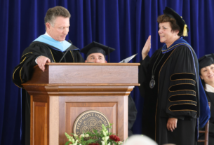 VCCS Chancellor Dr. David Doré swears in PVCC President Dr. Jean Runyon.